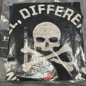 Under Armour Black Skull Graphic T-Shirt